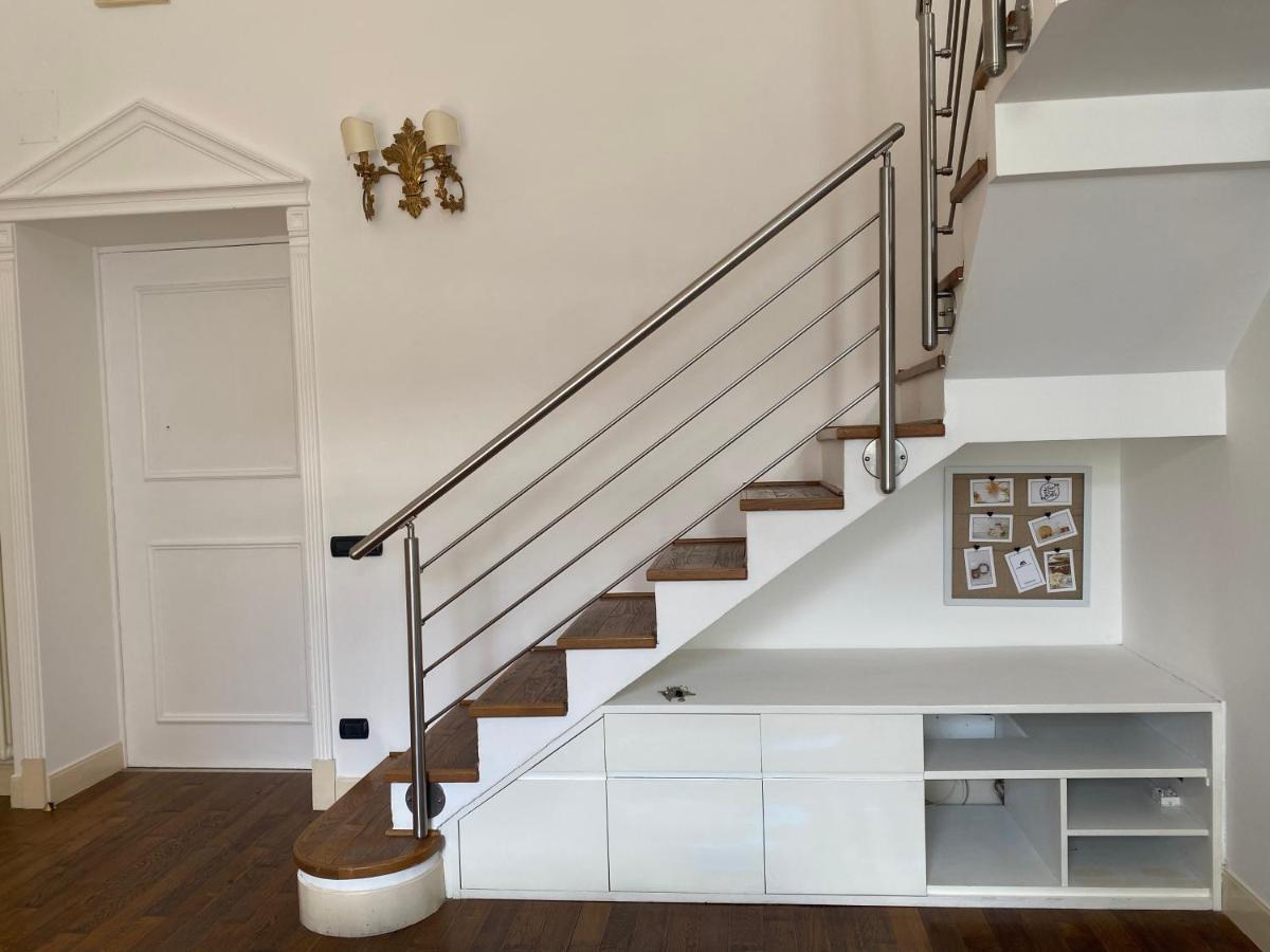 “La Pinta” Elegante Appartamento Al Vomero Napoli Ngoại thất bức ảnh