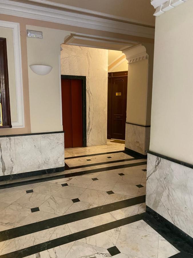 “La Pinta” Elegante Appartamento Al Vomero Napoli Ngoại thất bức ảnh